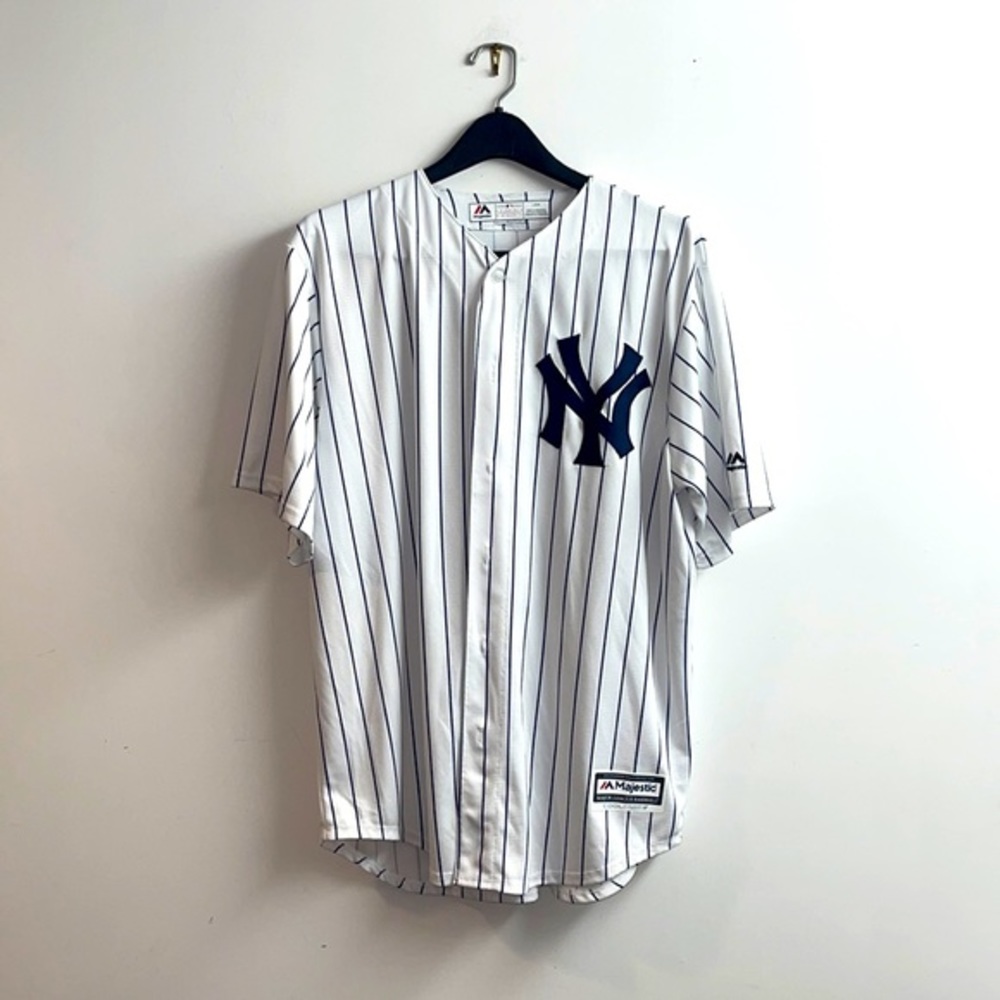 **SALE** ⚾️ New York Yankees Jacoby Ellsbury Jersey size Large ⚾️